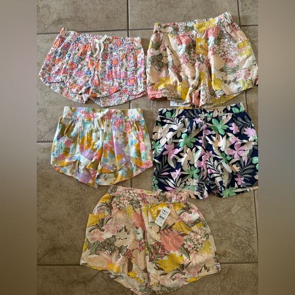 Roxy , Billabong Girls Shorts Bundle NEW - Picture 1 of 5